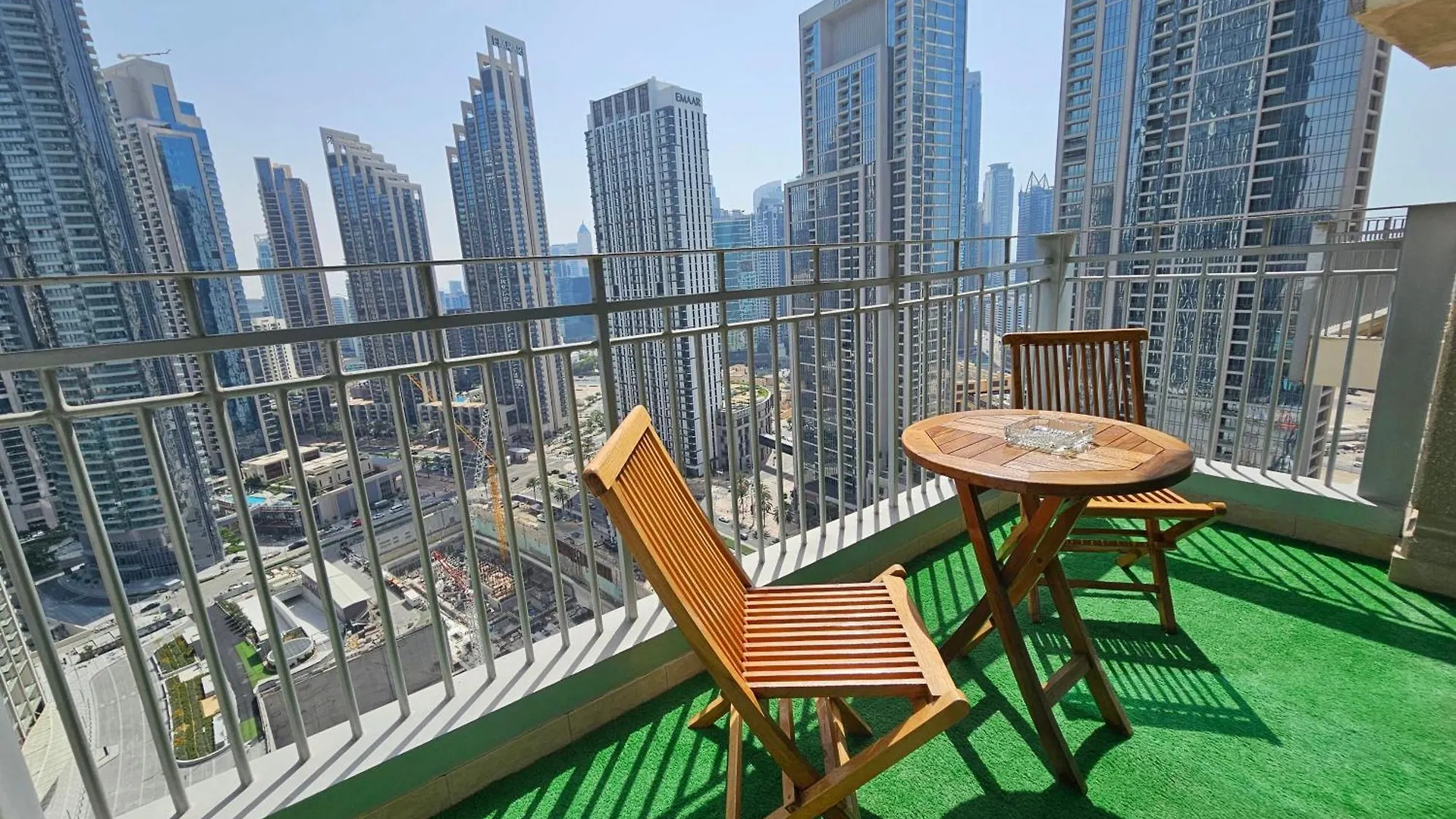 Trinity Holiday Homes - Standpoint Tower Downtown Dubai 0*,  Emirados Árabes Unidos