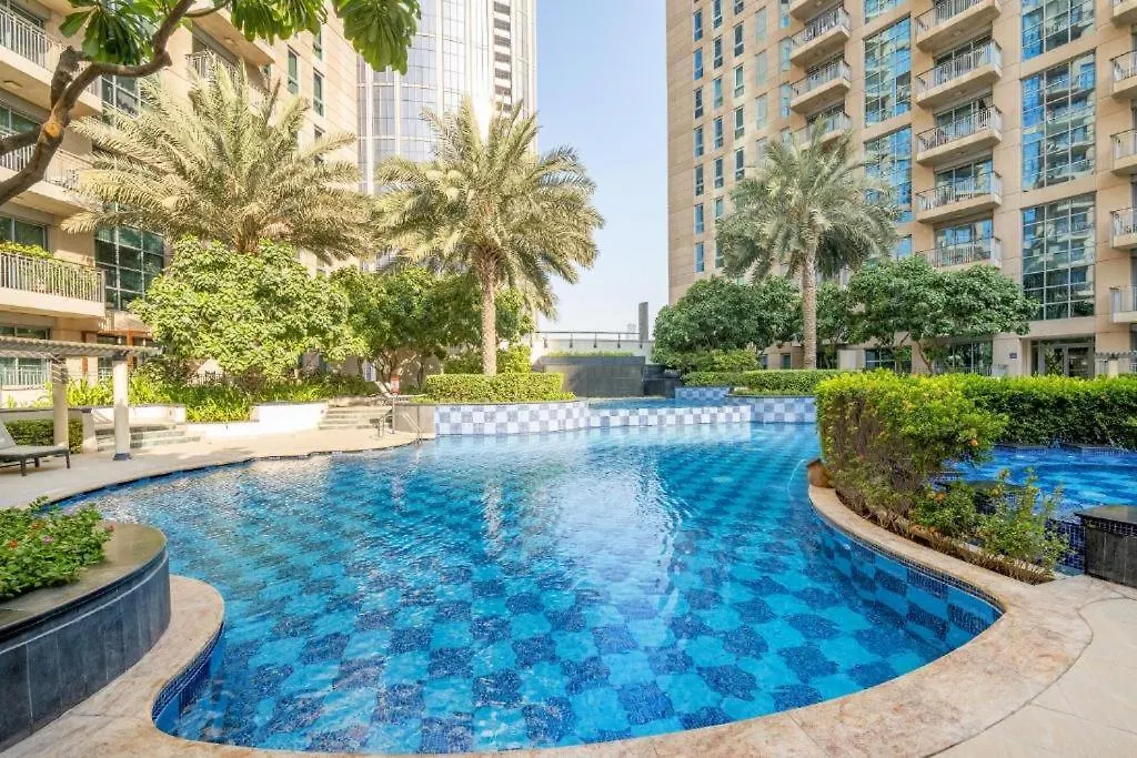 Trinity Holiday Homes - Standpoint Tower Downtown Dubai 0*,  Emirados Árabes Unidos
